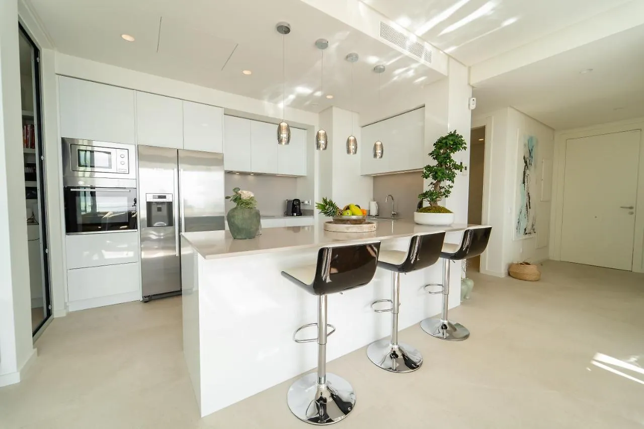 Holiday In Ground Floor Apartment In Marbella Club Hills, Benahavis