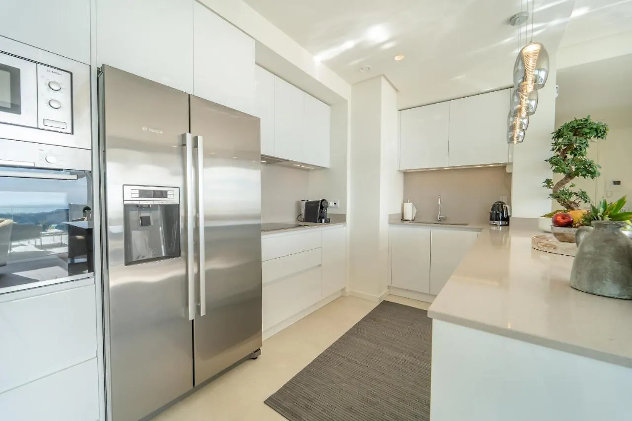 Holiday In Ground Floor Apartment In Marbella Club Hills, Benahavis