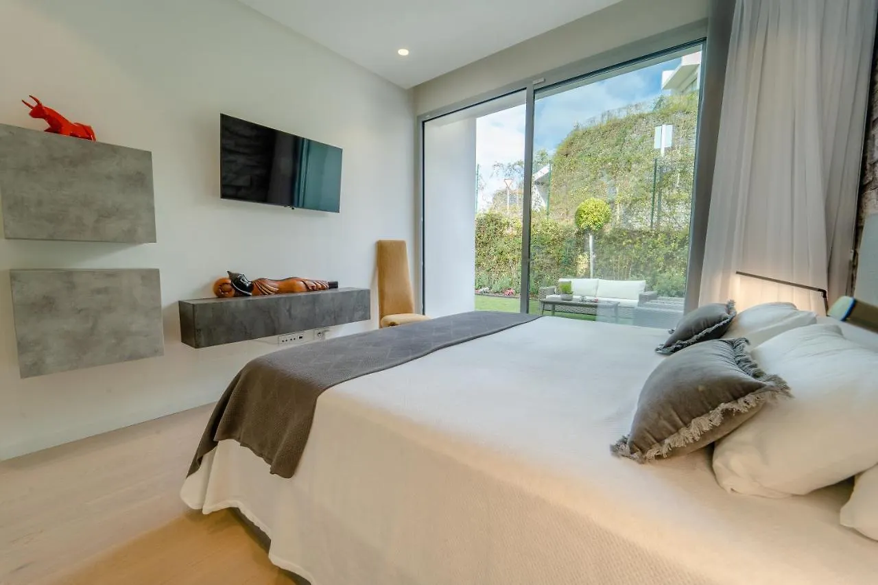 Holiday In Ground Floor Apartment In Marbella Club Hills, Benahavis