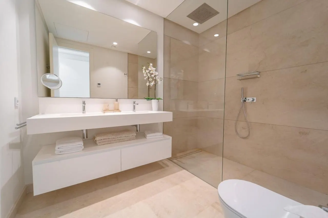 Holiday In Ground Floor Apartment In Marbella Club Hills, Benahavis